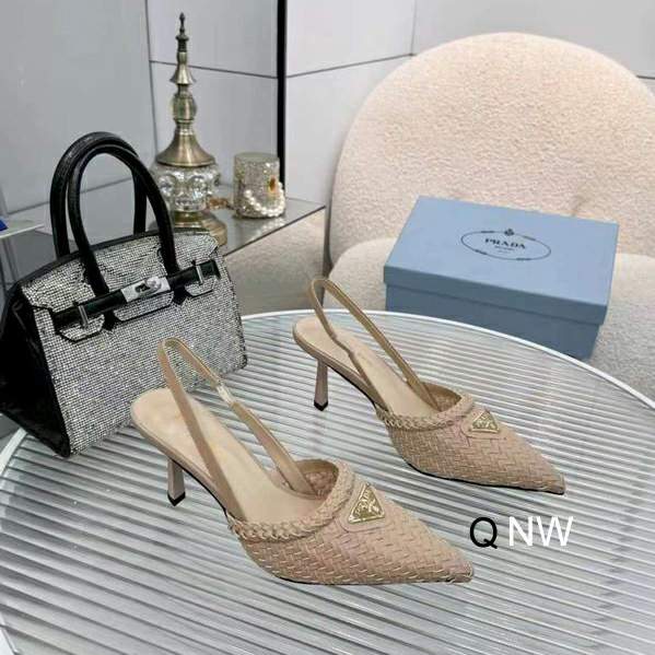 Picture of Prada Shoes _SKUPradasz35-40NW040419221